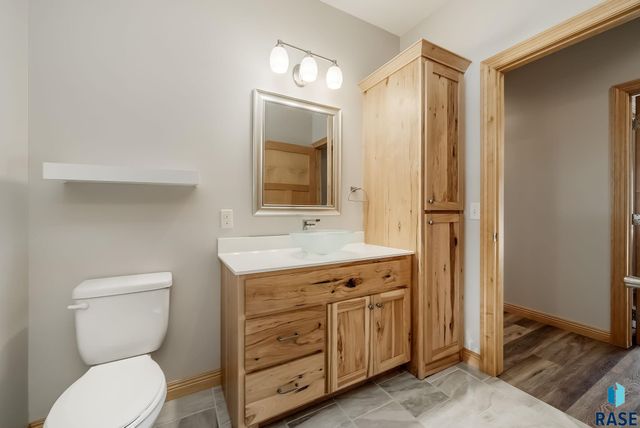 8300 E 38th St Street, Sioux Falls, SD 57110