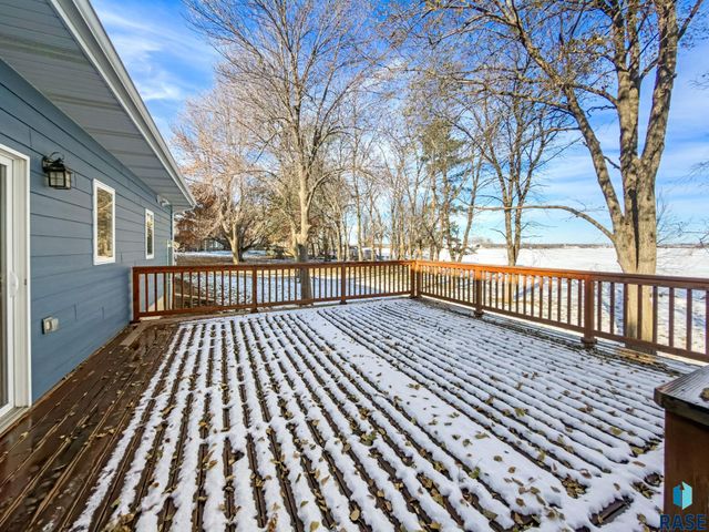 8300 E 38th St Street, Sioux Falls, SD 57110