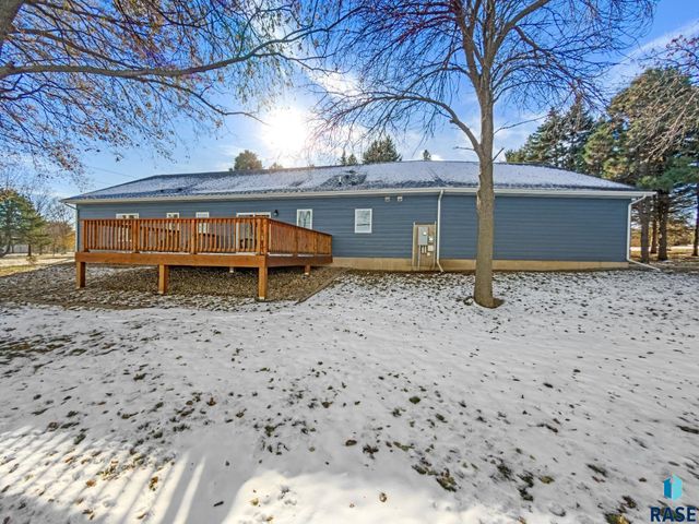 8300 E 38th St Street, Sioux Falls, SD 57110