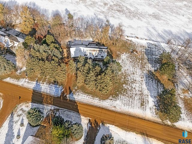 8300 E 38th St Street, Sioux Falls, SD 57110