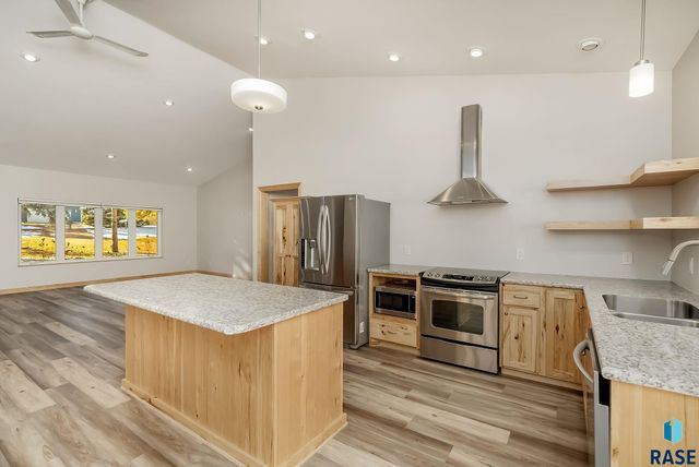 8300 E 38th St Street, Sioux Falls, SD 57110