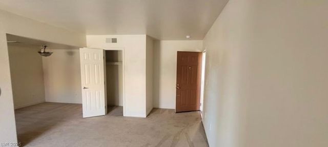 5295 Indian River Drive 305, Las Vegas, NV 89103