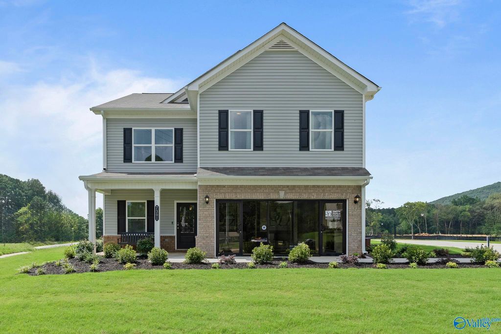 7301 Pine Run Lane, Owens Cross Roads, AL 35763