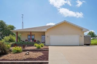 807 E Chestnut Street, Pardeeville, WI 53954