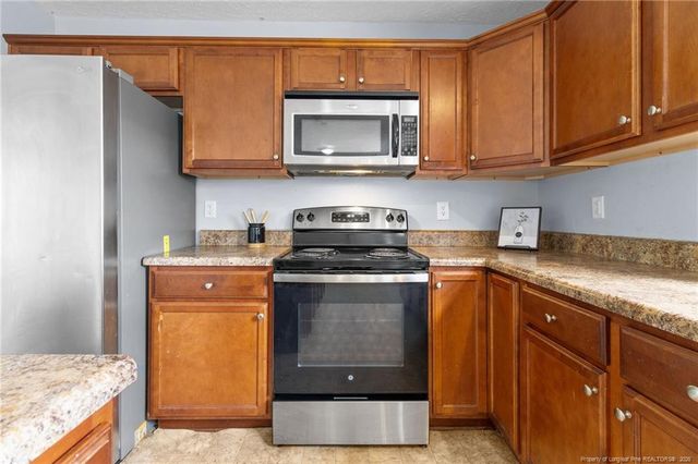 9008 Grouse Run Lane, Fayetteville, NC 28314