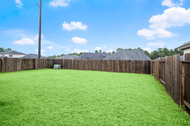 131 Comber Rd, Magnolia, TX 77354