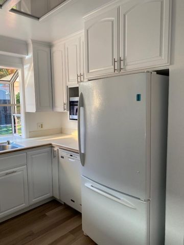 4072 Sutherland Drive, Palo Alto, CA 94303