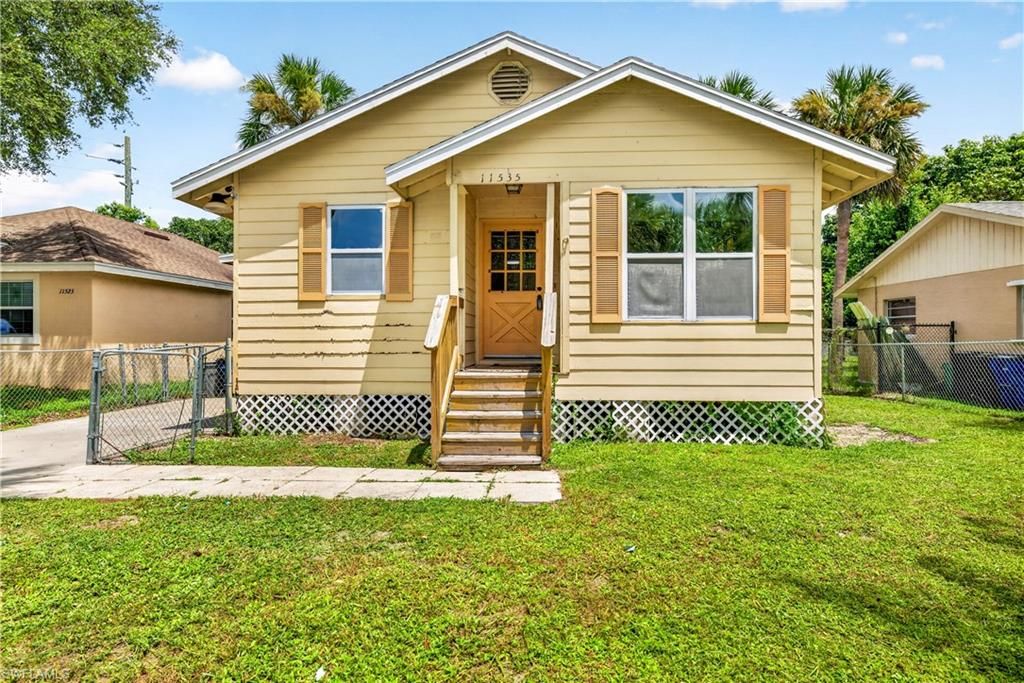 11535 Chapman AVE, BONITA SPRINGS, FL 34135 — photo 2