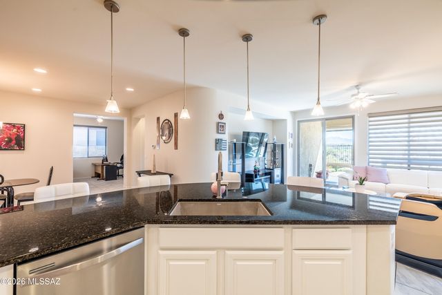 10391 S Tea Wagon Way, Vail, AZ 85641