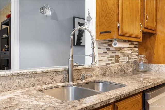 2216 Lilly Cove Drive, Mission, TX 78572