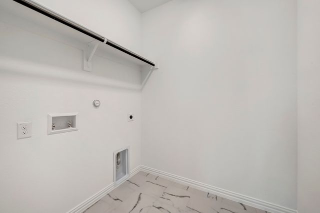 5404 Magallon Lane, Aubrey, TX 76227