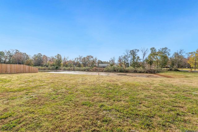 10409 Highland Lakes Dr, Denham Springs, LA 70726