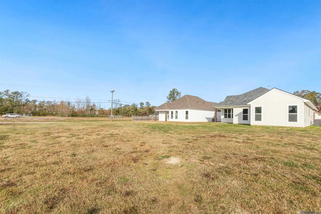 10409 Highland Lakes Dr, Denham Springs, LA 70726