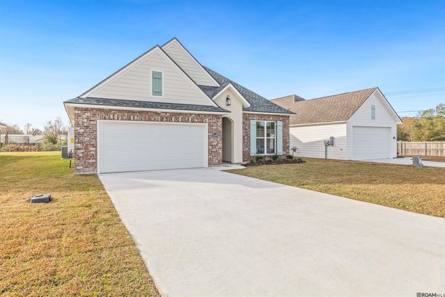 10409 Highland Lakes Dr, Denham Springs, LA 70726