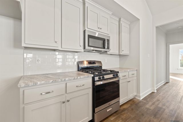 10409 Highland Lakes Dr, Denham Springs, LA 70726