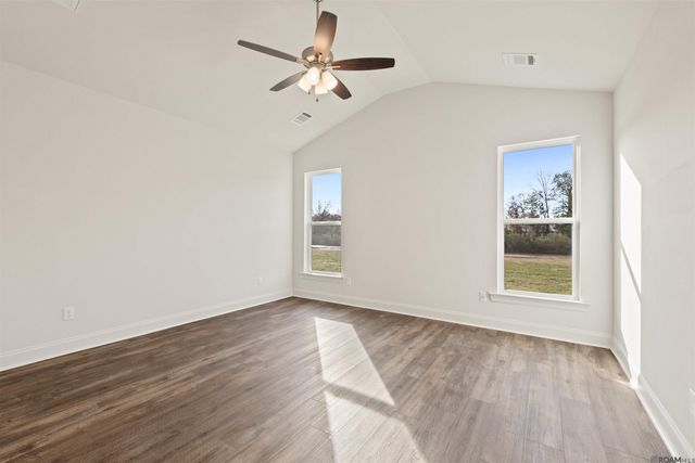 10409 Highland Lakes Dr, Denham Springs, LA 70726