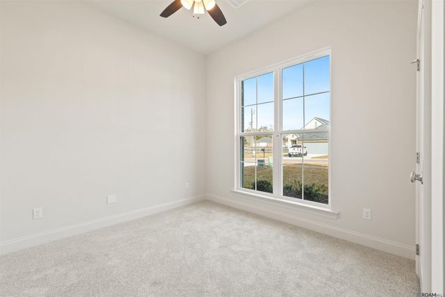 10409 Highland Lakes Dr, Denham Springs, LA 70726