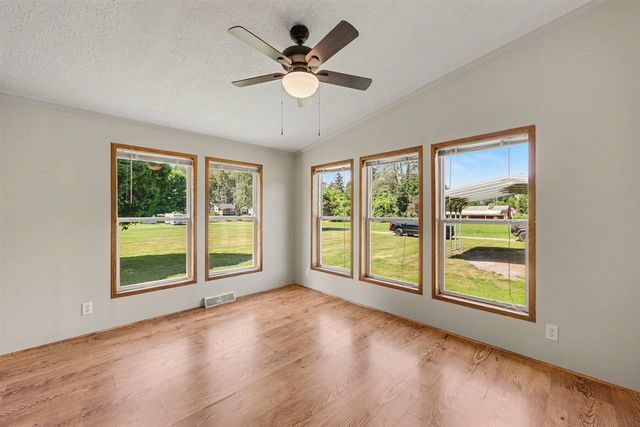 4794 Seymour Road, Jackson, MI 49201