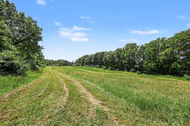 4794 Seymour Road, Jackson, MI 49201