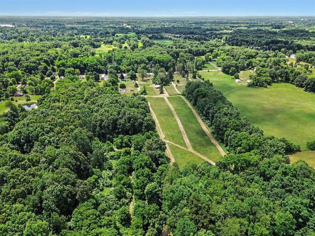 4794 Seymour Road, Jackson, MI 49201