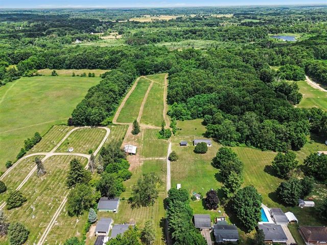 4794 Seymour Road, Jackson, MI 49201