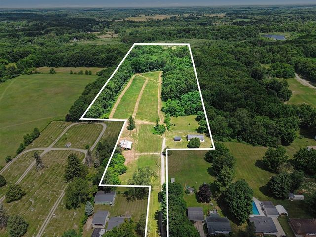 4794 Seymour Road, Jackson, MI 49201