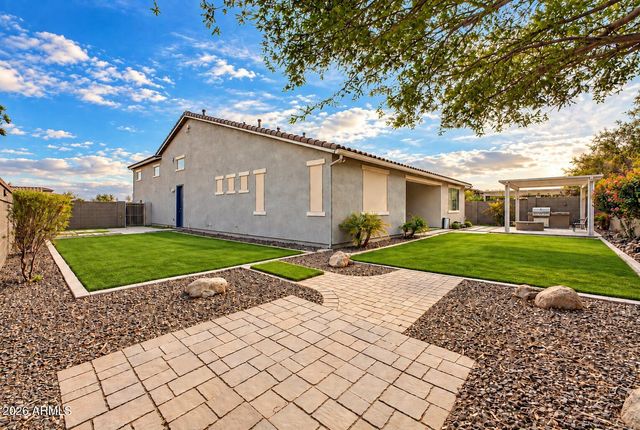 18352 W KENDALL Street, Goodyear, AZ 85338
