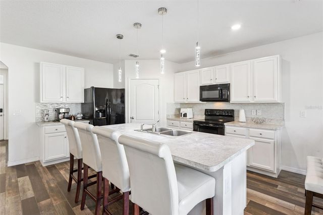 5974 CHURCHILL SQUARE WAY, Groveland, FL 34736