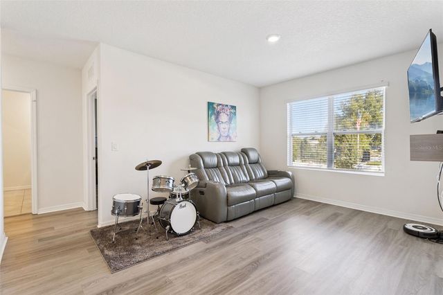 5974 CHURCHILL SQUARE WAY, Groveland, FL 34736