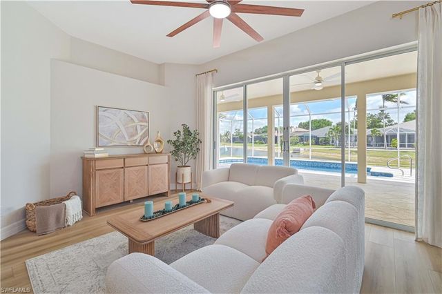 19431 Cypress View DR, Fort Myers, FL 33967