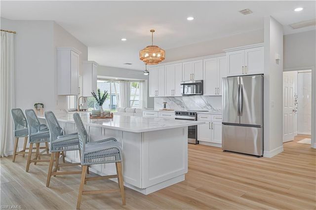 19431 Cypress View DR, Fort Myers, FL 33967