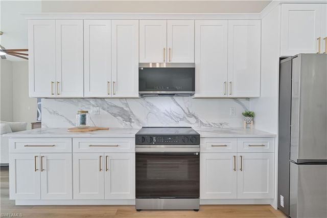 19431 Cypress View DR, Fort Myers, FL 33967