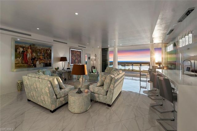 13945 Old Coast RD # 806, Naples, FL 34110