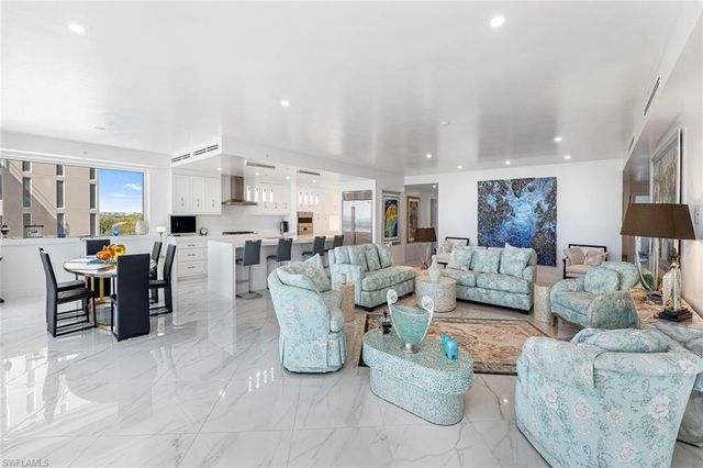 13945 Old Coast RD # 806, Naples, FL 34110