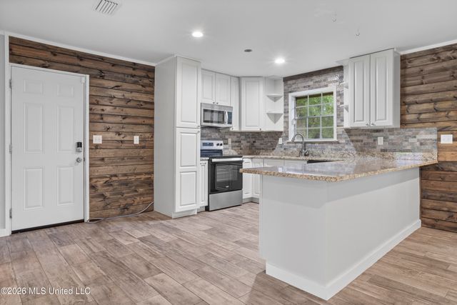 2236 Brookside Drive, Gautier, MS 39553