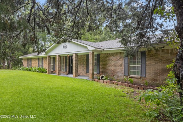 2236 Brookside Drive, Gautier, MS 39553