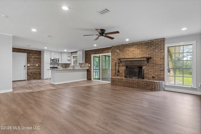 2236 Brookside Drive, Gautier, MS 39553