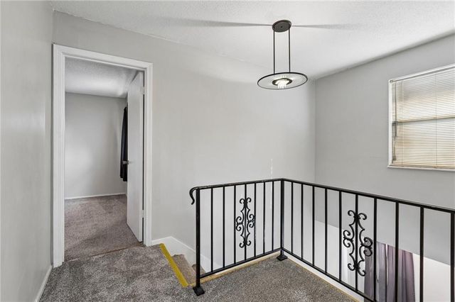 13907 Falkirk Circle, Grandview, MO 64030