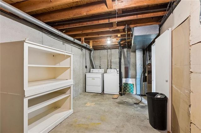 13907 Falkirk Circle, Grandview, MO 64030