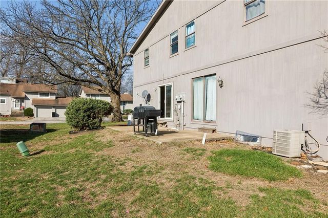 13907 Falkirk Circle, Grandview, MO 64030