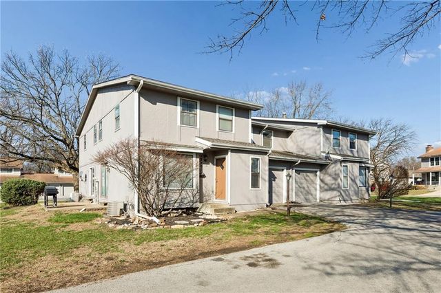 13907 Falkirk Circle, Grandview, MO 64030