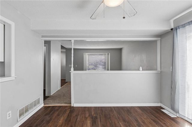 13907 Falkirk Circle, Grandview, MO 64030