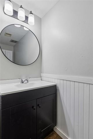 13907 Falkirk Circle, Grandview, MO 64030