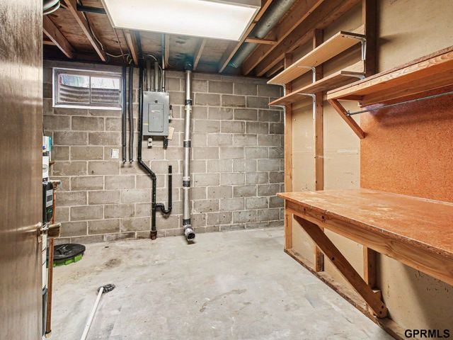 7508 S 147 Street, Omaha, NE 68138