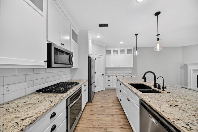 1216 Cedar Creek, Midland, TX 79705