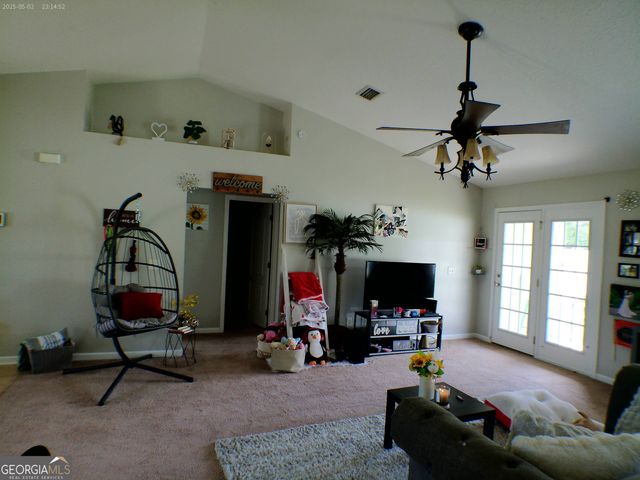 225 Royal Palms Avenue, Kingsland, GA 31548