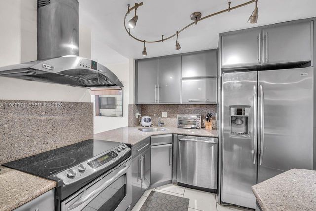 1825 S Ocean Dr 407, Hallandale Beach, FL 33009