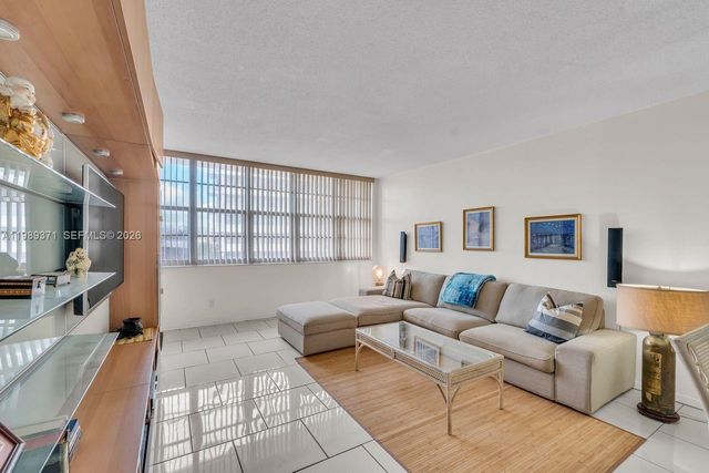 1825 S Ocean Dr 407, Hallandale Beach, FL 33009