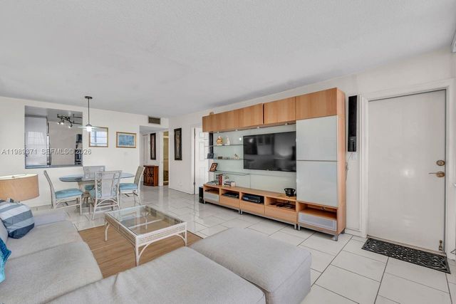 1825 S Ocean Dr 407, Hallandale Beach, FL 33009