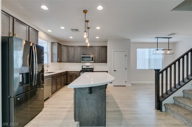 6633 Autumn Breeze Street, Las Vegas, NV 89148